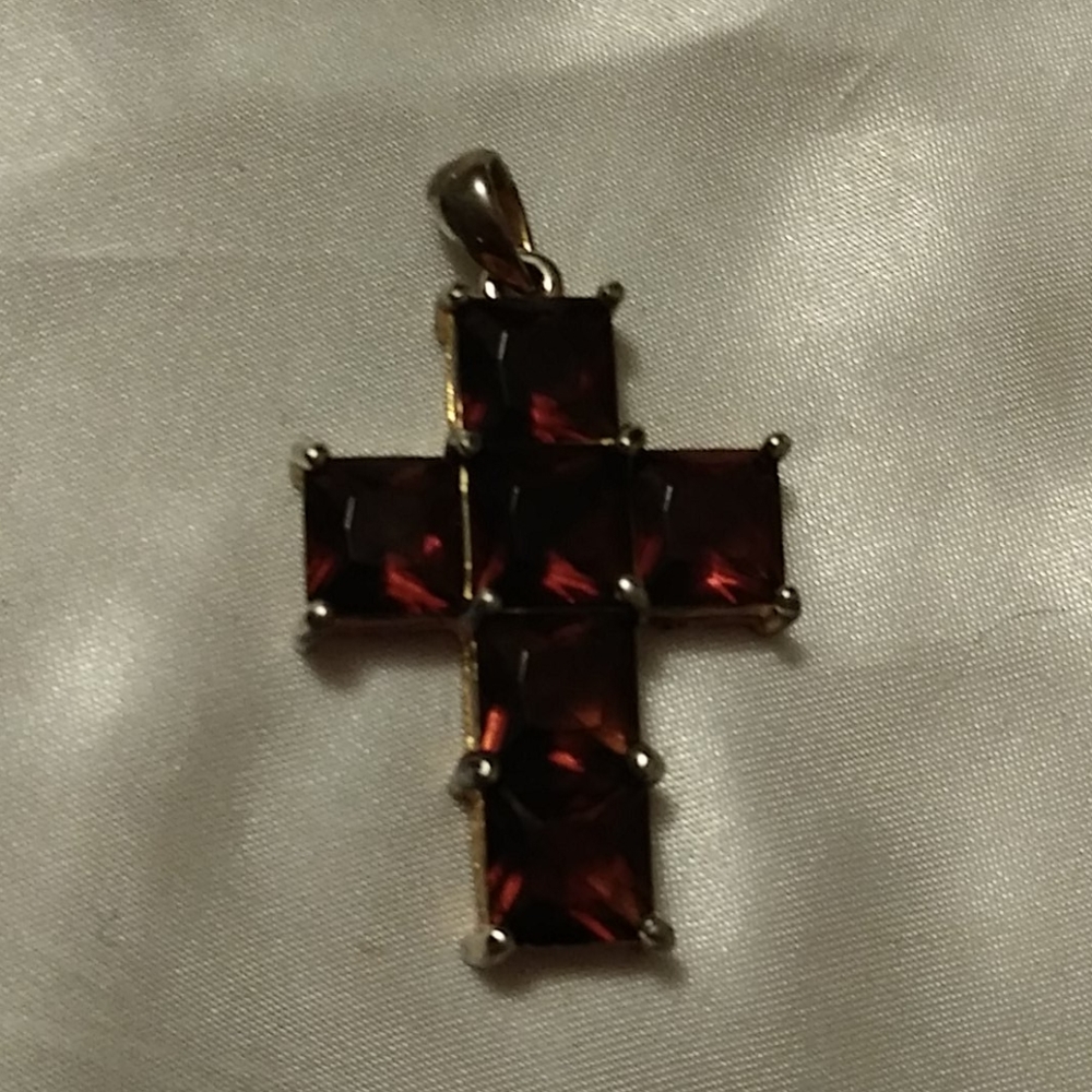 Topaz crosd
